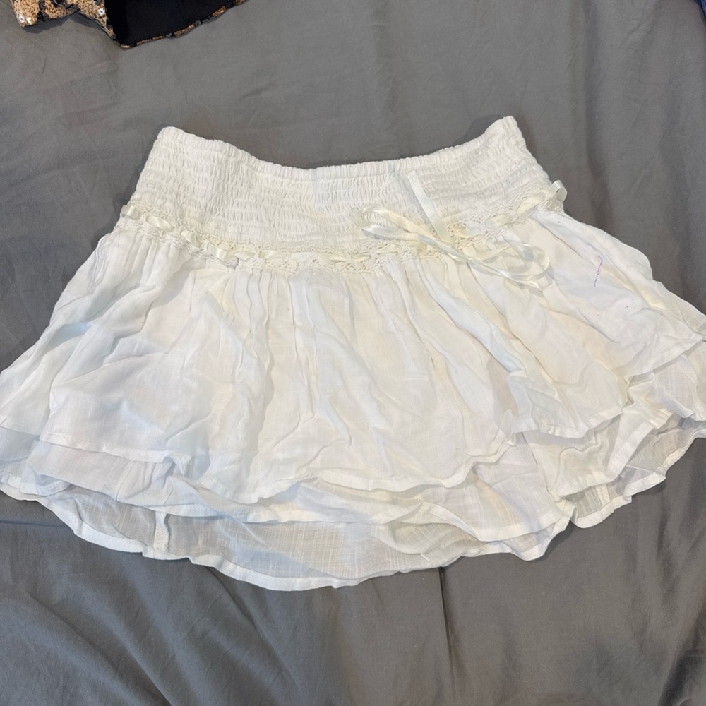Hollister White Tiered Ruffle Mini Skort